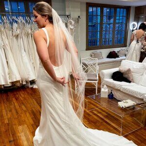 Miss Allaneous Light Ivory Shimmer Veil